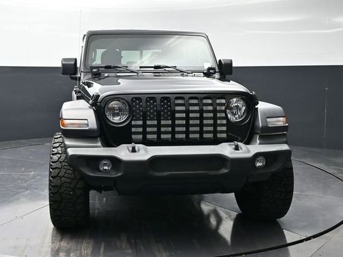 Used 2020 Jeep Gladiator Sport w/ Quick Order Package 24S image 2