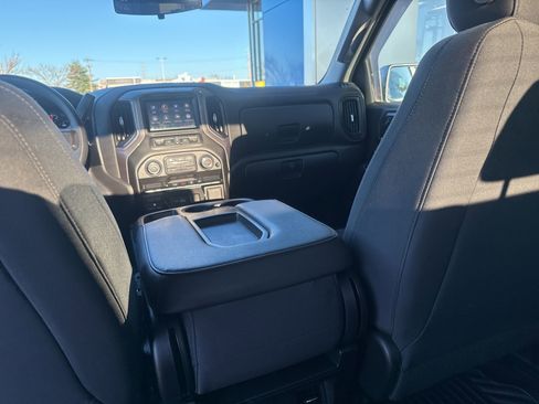 Used 2021 Chevrolet Silverado 1500 Custom AWD/4WD image 23