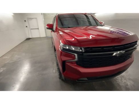 Used 2024 Chevrolet Tahoe RST w/ Luxury Package image 3