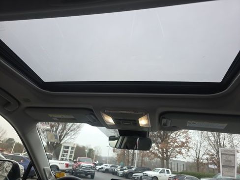 Used 2025 Toyota RAV4 Limited image 24