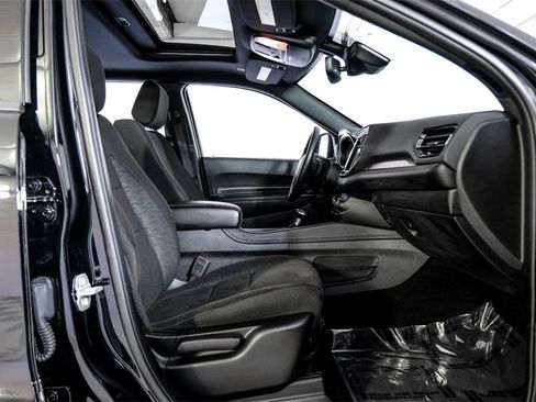 Used 2024 Dodge Durango SXT w/ SXT Blacktop Group image 34