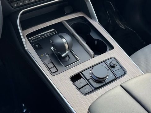 New 2026 MAZDA CX-90 Plug-In Hybrid w/ Preferred image 17