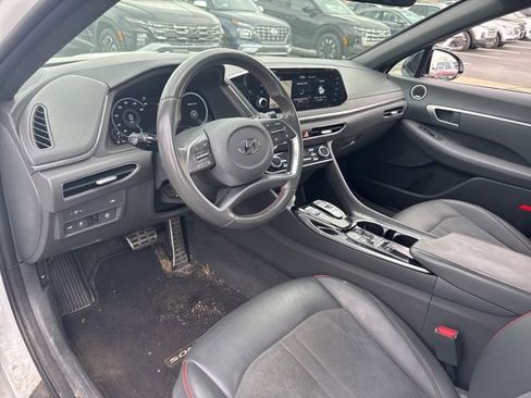 Used 2021 Hyundai Sonata SEL Plus w/ Tech Package image 11