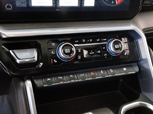 Used 2022 GMC Sierra 1500 Denali image 7