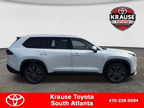 New 2026 Toyota Grand Highlander AWD Hybrid image 9