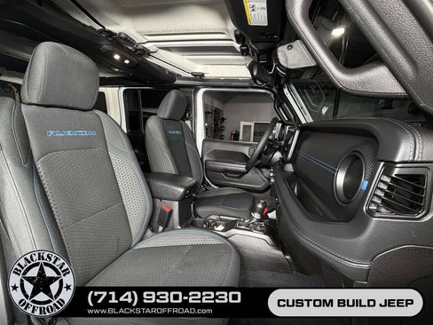 Used 2024 Jeep Wrangler Unlimited Rubicon 4xe AWD/4WD image 20