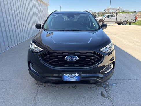 Used 2022 Ford Edge SEL w/ Sport Appearance Package image 2
