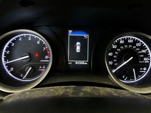 Used 2023 Toyota Camry LE image 10