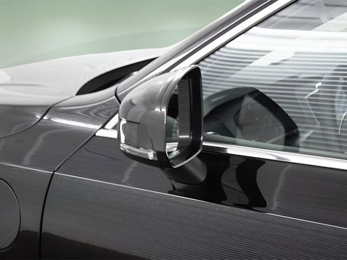 Certified 2025 Volvo XC90 T8 Plus w/ Protection Package Premier image 8