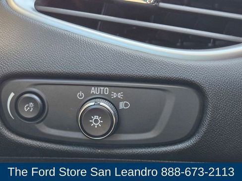 Used 2024 Chevrolet Malibu LT image 28