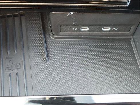 New 2026 Volkswagen Atlas Cross Sport SEL Premium R-Line image 16