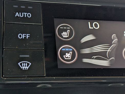 Certified 2024 Genesis G70 3.3T Advanced w/ Sport Prestige Package image 28