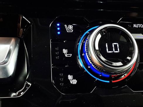 New 2026 GMC Sierra 2500 Denali w/ Denali Reserve Package image 7