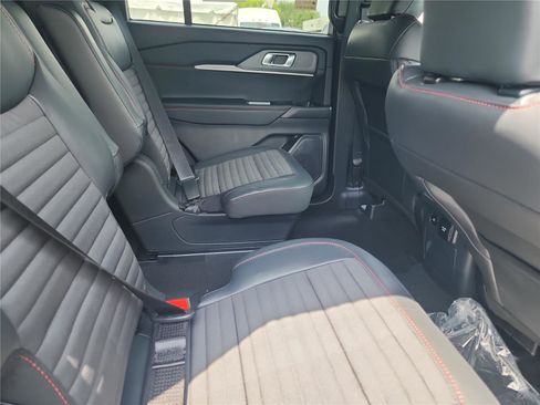 New 2025 Ford Explorer ST-Line w/ Premium Package image 25