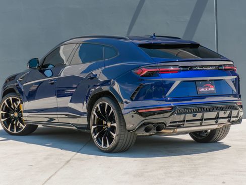 Used 2021 Lamborghini Urus AWD/4WD image 9