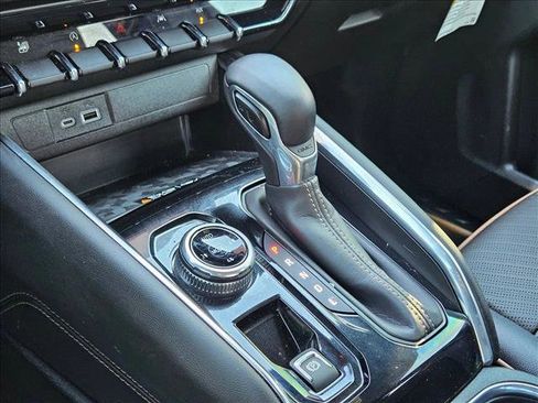 Used 2024 GMC Canyon AT4 w/ AT4 Premium Package image 12