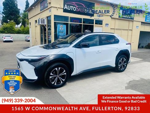 Used 2023 Toyota bZ4X XLE image 12