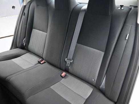 Used 2024 Nissan Sentra SV FWD image 15