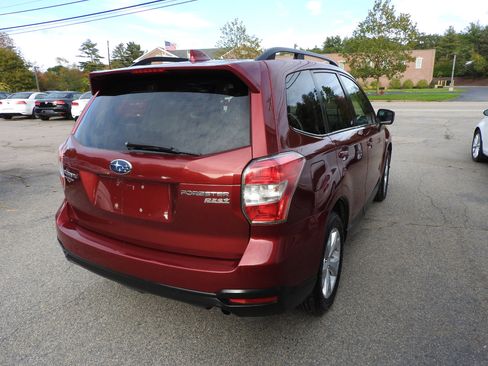 Used 2016 Subaru Forester 2.5i Limited image 2