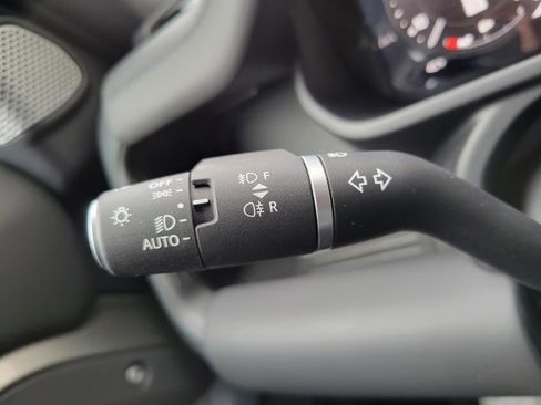 Used 2024 Land Rover Defender 130 X image 30