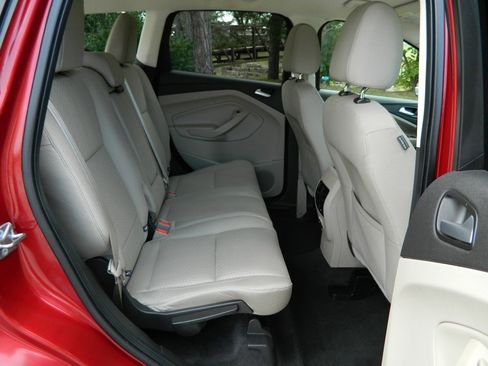 Used 2017 Ford Escape SE image 20