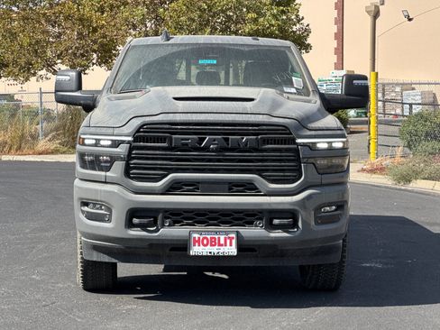 New 2026 RAM 2500 Laramie AWD/4WD image 8