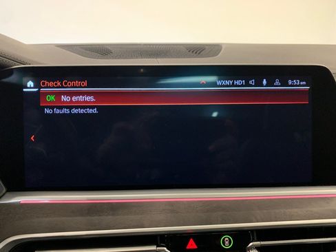 Used 2023 BMW X5 xDrive40i w/ M Sport Package AWD/4WD image 36