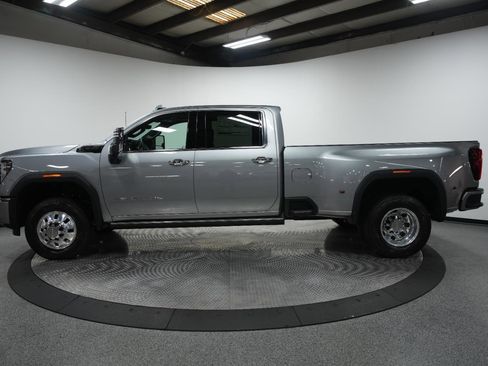 New 2026 GMC Sierra 3500 Denali Ultimate image 6