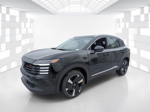 New 2026 Nissan Kicks SR FWD image 3