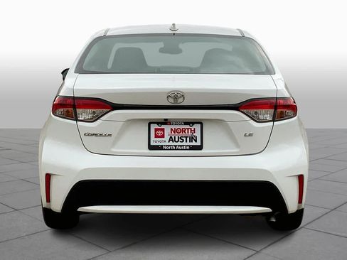 Used 2022 Toyota Corolla LE FWD image 4