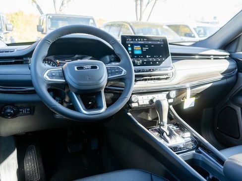 New 2026 Jeep Compass Limited image 11