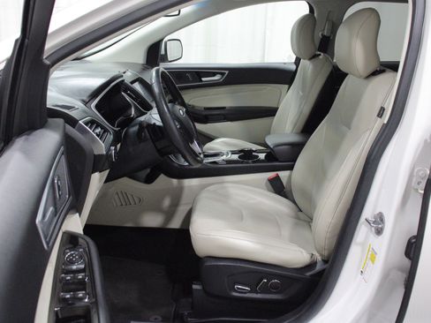 Used 2016 Ford Edge Titanium w/ Equipment Group 301A AWD/4WD image 3
