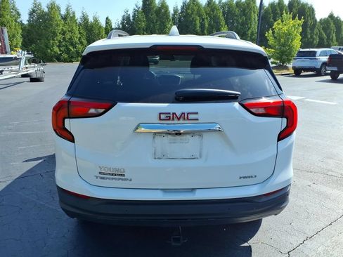 Used 2020 GMC Terrain SLE w/ Driver Convenience Package AWD/4WD image 4