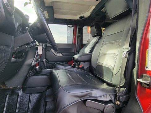 Used 2012 Jeep Wrangler Unlimited Sport image 22