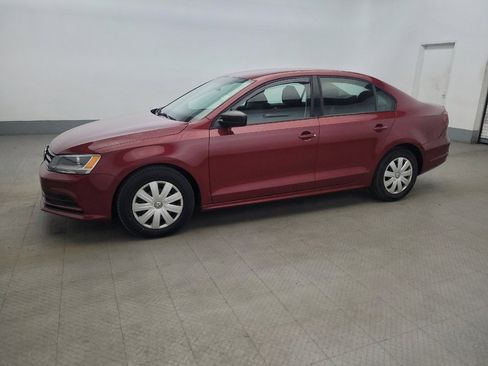 Used 2016 Volkswagen Jetta S FWD image 2