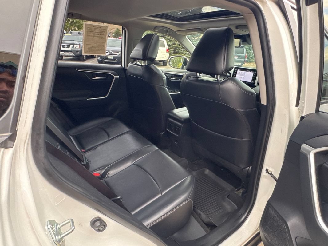Used 2019 Toyota RAV4 XLE Premium w/ Advanced Technology Package AWD/4WD image 19