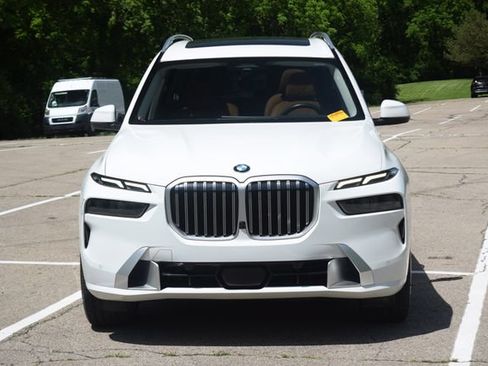 Used 2023 BMW X7 xDrive40i w/ Premium Package AWD/4WD image 23