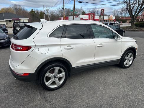 Used 2018 Lincoln MKC Premiere image 4