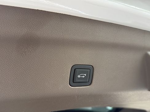Used 2021 GMC Yukon Denali AWD/4WD image 26