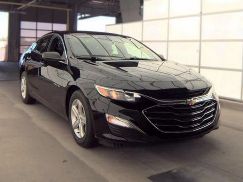 Used 2023 Chevrolet Malibu LS w/ LPO, Floor Liner Package FWD image 4