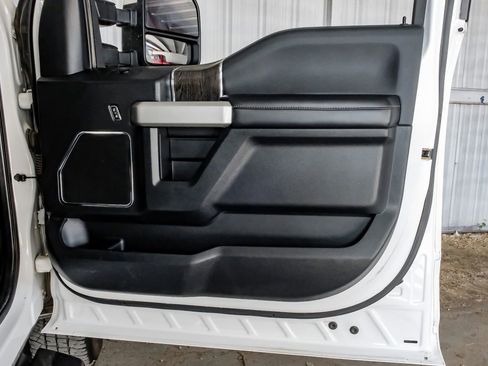 Used 2020 Ford F350 Lariat w/ Lariat Ultimate Package AWD/4WD image 45