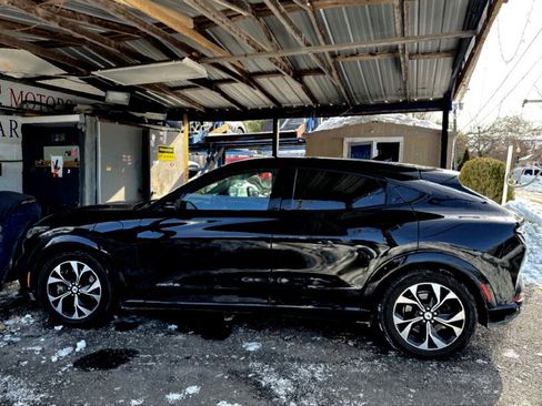 Used 2021 Ford Mustang Mach-E Premium image 5