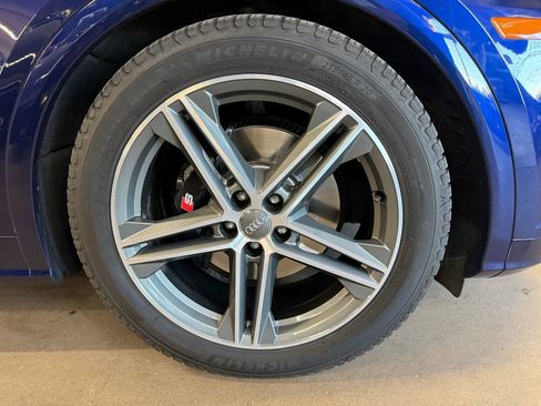 Used 2019 Audi SQ5 Premium Plus image 31