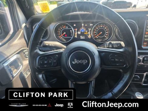 Used 2022 Jeep Wrangler Unlimited Sport AWD/4WD image 19