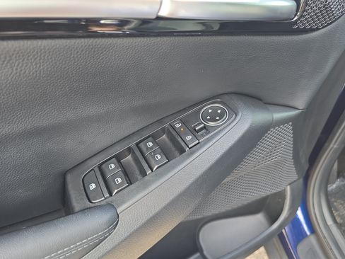 Certified 2024 Kia Seltos EX FWD image 19