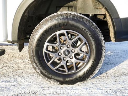 Used 2025 Ford Ranger XLT w/ FX4 Off-Road Package image 5