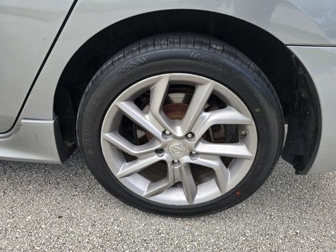 Used 2014 Nissan Sentra SR w/ SR Driver Package image 15