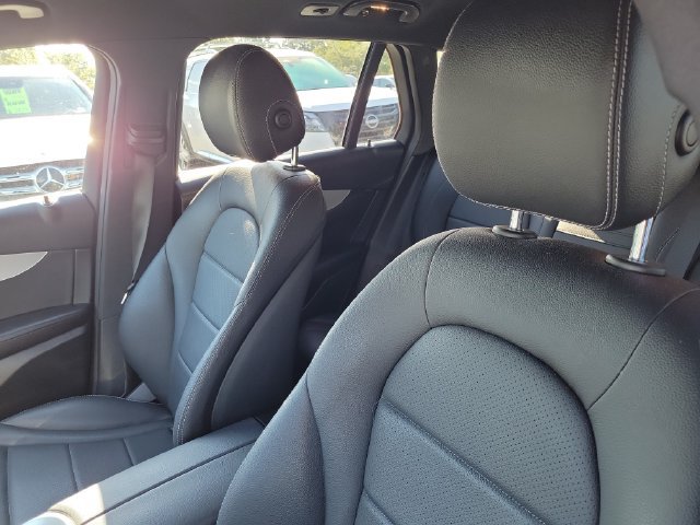 Used 2020 Mercedes-Benz GLC 300 image 18