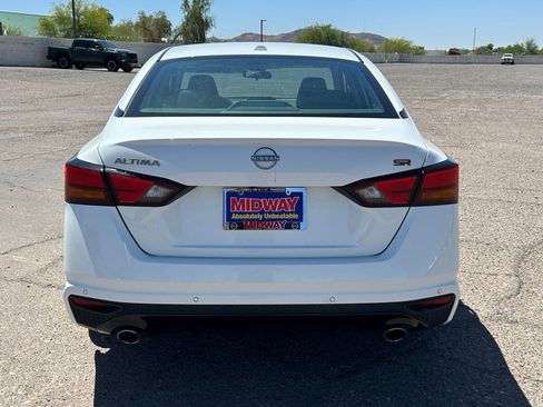 Certified 2024 Nissan Altima 2.5 SR FWD image 7