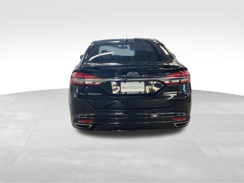 Used 2017 Ford Fusion Titanium FWD image 6